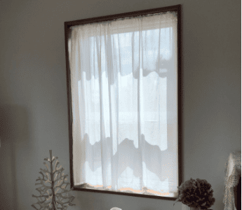 天井付けプレーンシェード・窓枠内付けポール通しスタイルの画像2