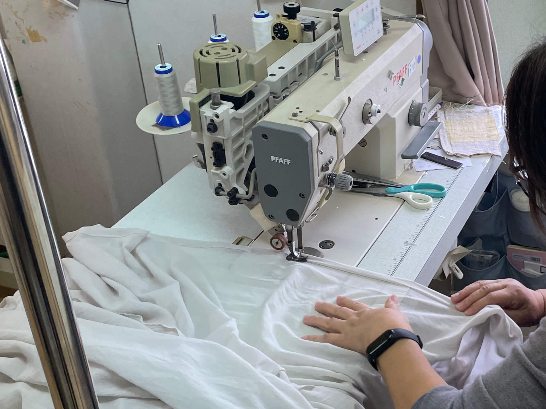 日本の手仕事で繋ぐイメージ画像